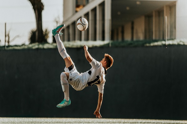 足球杯赛和联赛区别是什么？