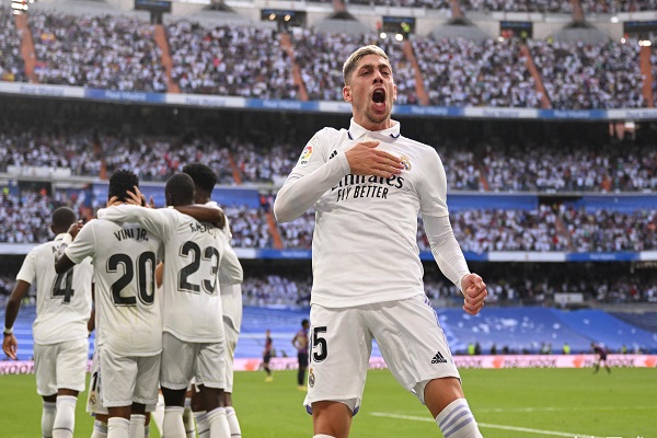 足球为什么有限制转会的规定？