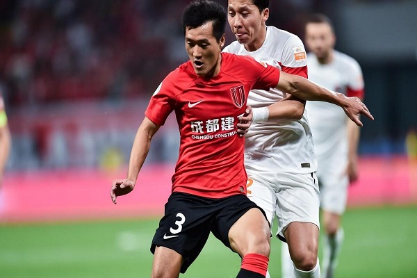 中超第20轮：艾克森进球被争议判罚越位，足协道歉并解释情况