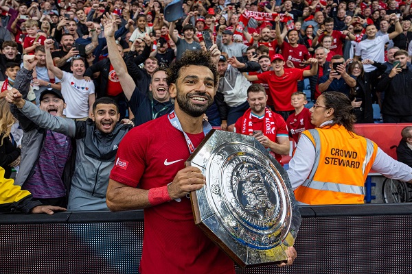 社区盾杯的比赛球队是如何确定的？