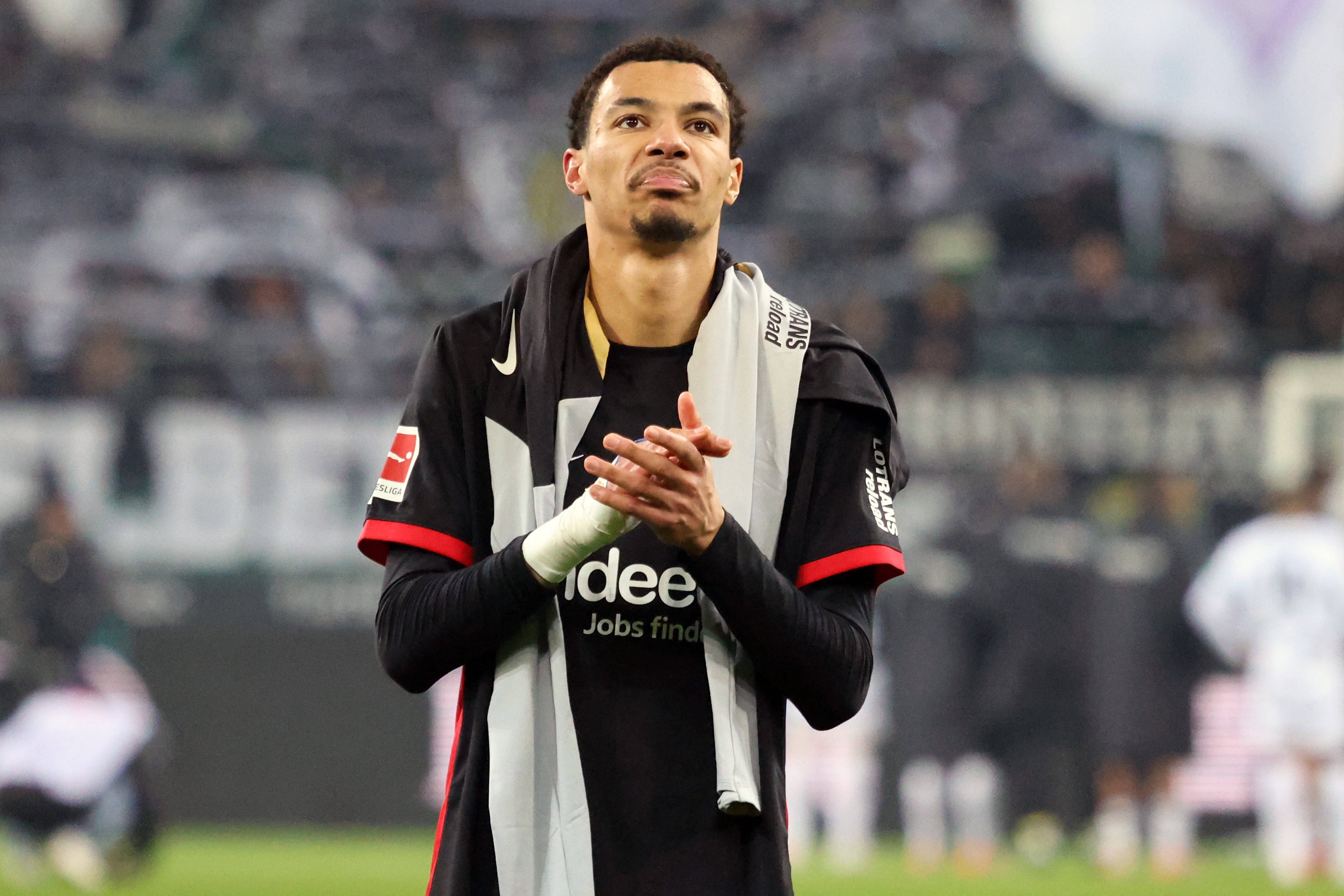 德天空：埃基蒂克创造机会更多适合纽卡战术，得分能力不如伊萨克