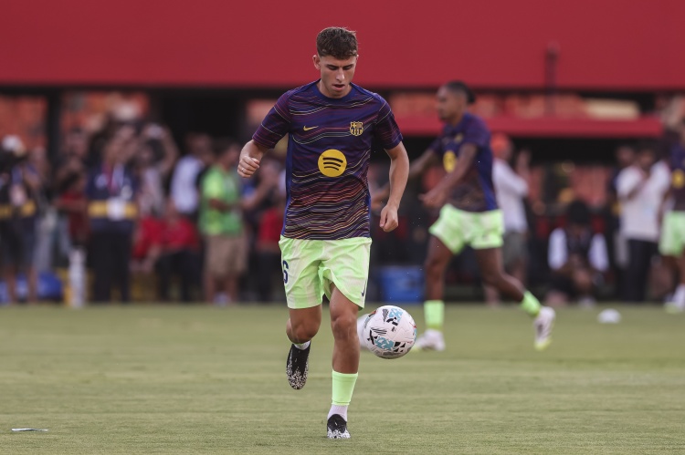 阿斯：费尔明仍未表态是否愿意转会切尔西，巴萨要价9000万欧元